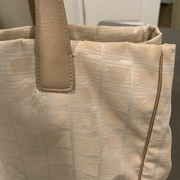 Authentic Chanel beige travel line canvas and leather tote. Date code is 8358878 - Picture 7 of 16